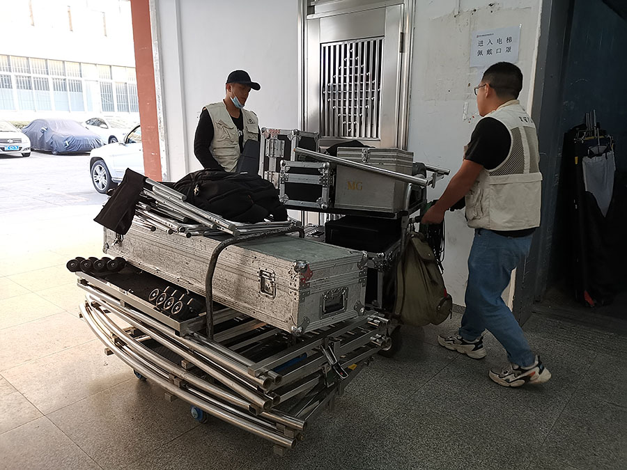 黑眼睛廣告為泰樂(lè)康科技拍攝產(chǎn)品短視頻現(xiàn)場(chǎng)