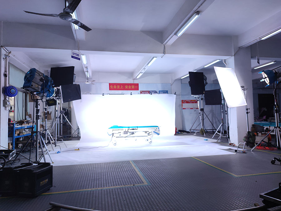 黑眼睛廣告為泰樂(lè)康科技拍攝產(chǎn)品短視頻現(xiàn)場(chǎng)