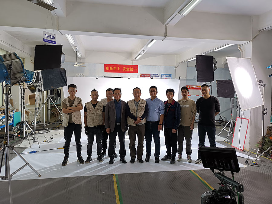 黑眼睛廣告為泰樂(lè)康科技拍攝產(chǎn)品短視頻現(xiàn)場(chǎng)